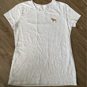 💸$7 bundled- 3 for$21 SALE💸 
VS Pink M T-shirt Cream w/ Gold Logo